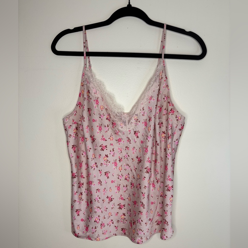 90’s Y2K vintage Victoria's Secret Floral Lace-trim Camisole top - Picture 2 of 7